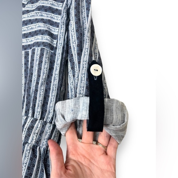 Roller Rabbit Striped Linen Romper - Picture 3 of 8